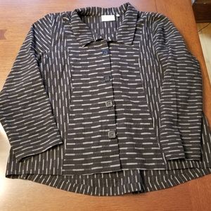 Habitat NWT Button Front Top Large